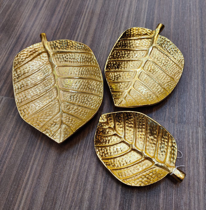 Metal Gold Zarina Leaf For Decor | Set Of 3 Pcs